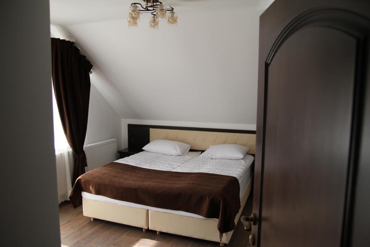 Hotel Купецький Двір Mizhhirya  Zewnętrze zdjęcie
