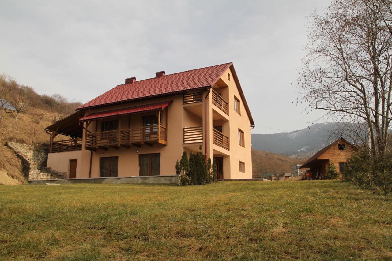 Hotel Купецький Двір Mizhhirya  Zewnętrze zdjęcie