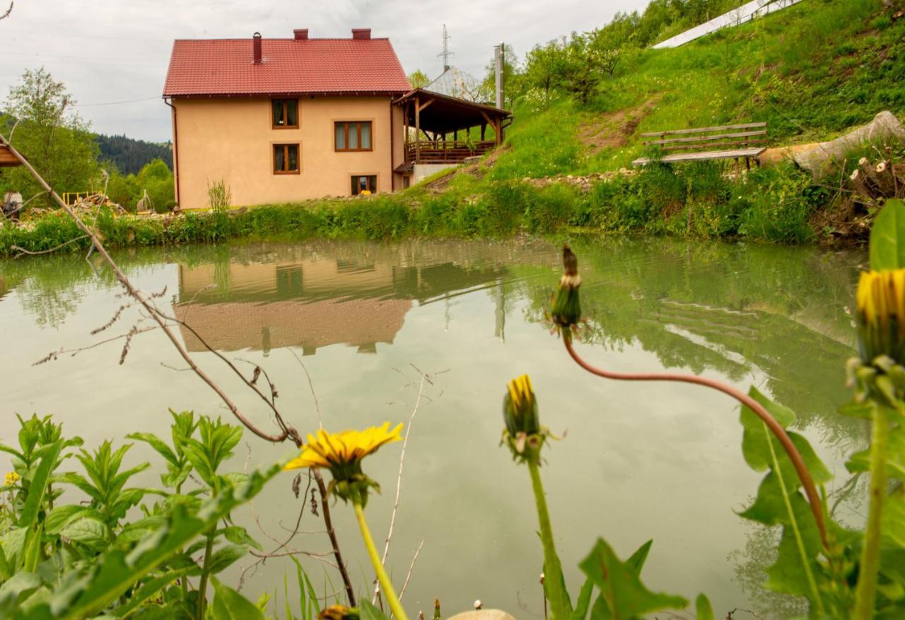 Hotel Купецький Двір Mizhhirya  Zewnętrze zdjęcie