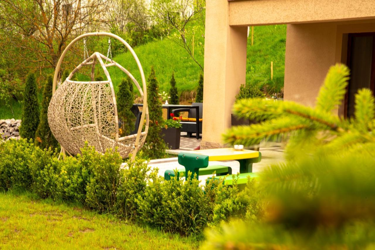 Hotel Купецький Двір Mizhhirya  Zewnętrze zdjęcie