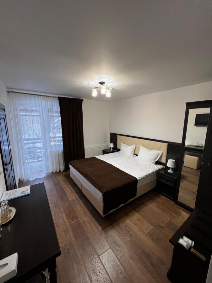Hotel Купецький Двір Mizhhirya  Zewnętrze zdjęcie