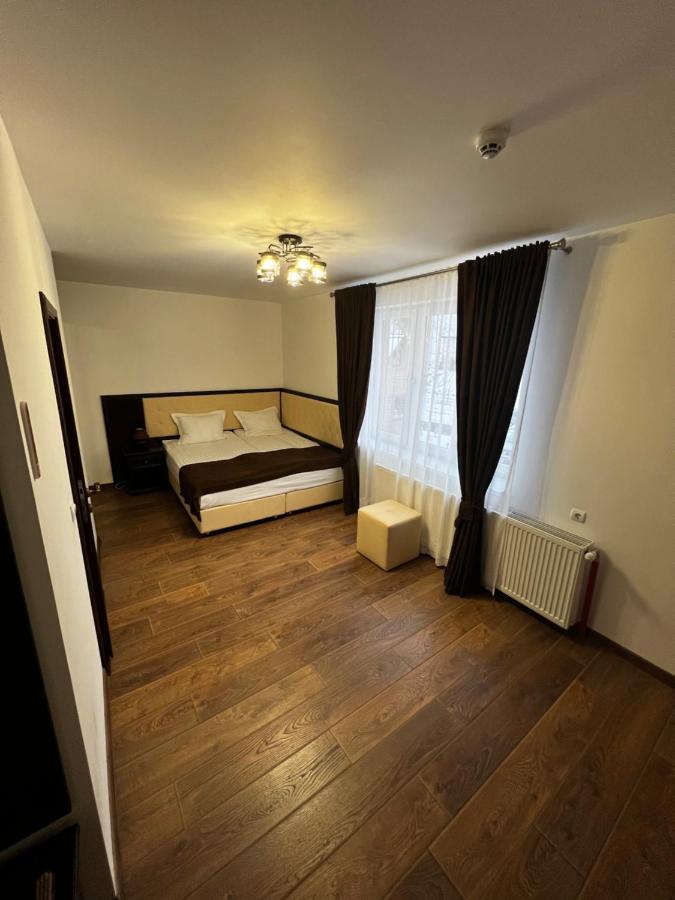 Hotel Купецький Двір Mizhhirya  Zewnętrze zdjęcie